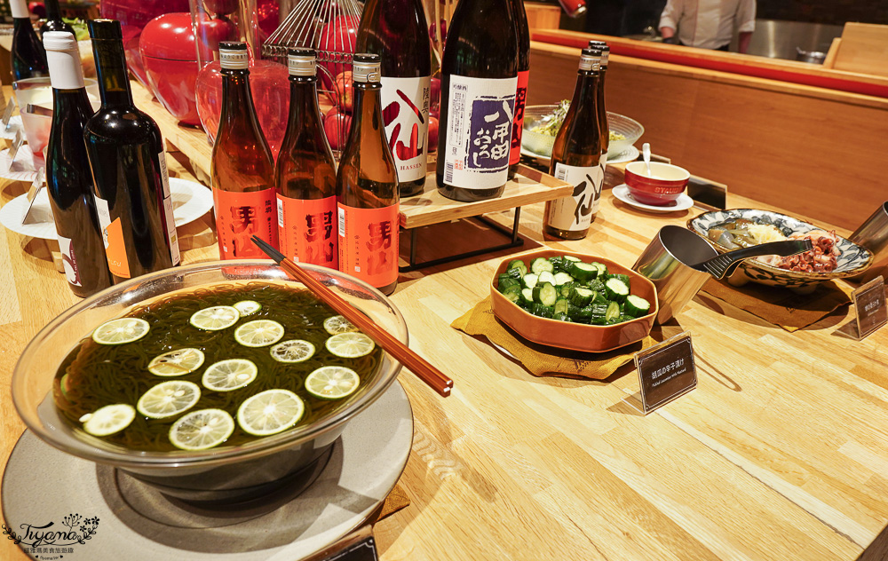 星野集團 奧入瀨溪流飯店「青森蘋果廚房」海鮮鐵板燒、現切牛肉、青森蘋果酥皮派、DIY海鮮丼、3款頂級青森蘋果汁，自助晚餐價格、必吃推薦 @緹雅瑪 美食旅遊趣