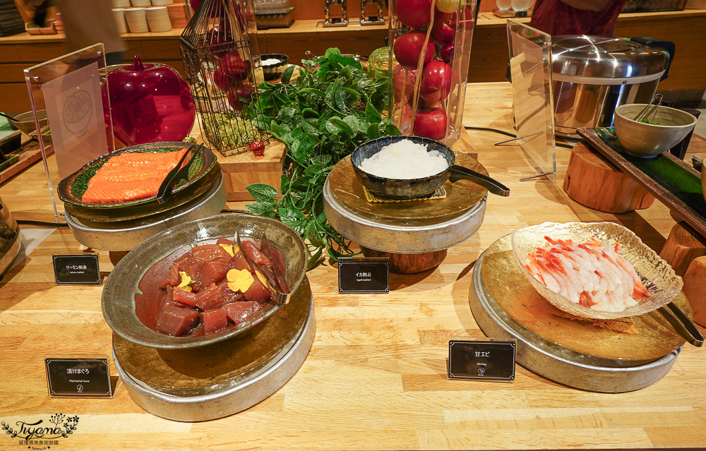 星野集團 奧入瀨溪流飯店「青森蘋果廚房」海鮮鐵板燒、現切牛肉、青森蘋果酥皮派、DIY海鮮丼、3款頂級青森蘋果汁，自助晚餐價格、必吃推薦 @緹雅瑪 美食旅遊趣
