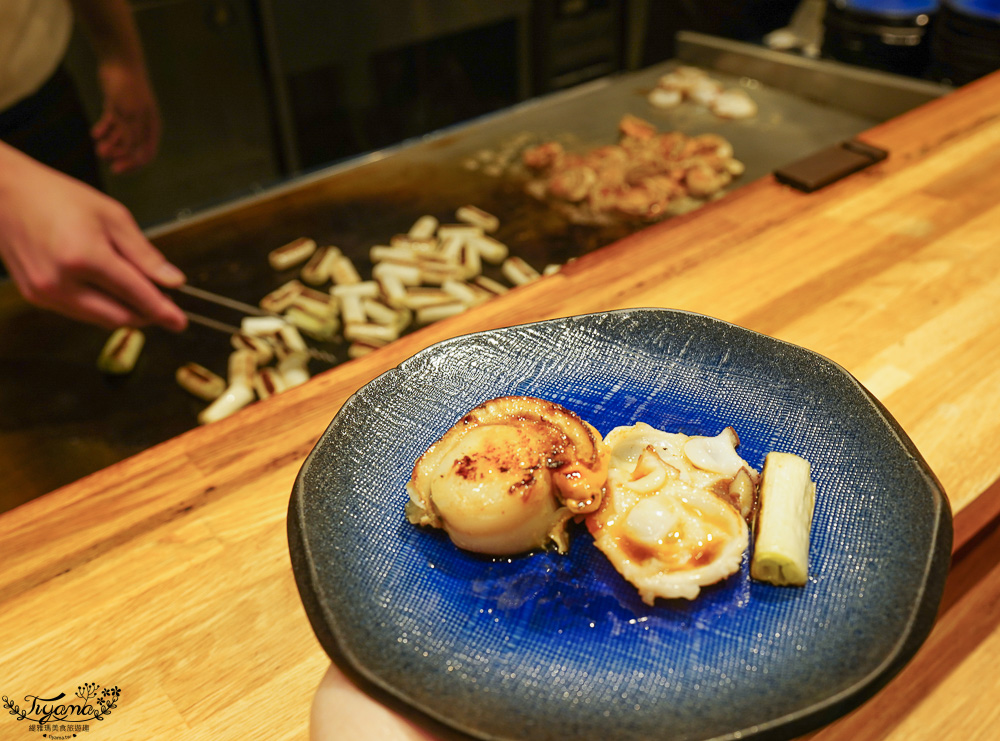星野集團 奧入瀨溪流飯店「青森蘋果廚房」海鮮鐵板燒、現切牛肉、青森蘋果酥皮派、DIY海鮮丼、3款頂級青森蘋果汁，自助晚餐價格、必吃推薦 @緹雅瑪 美食旅遊趣