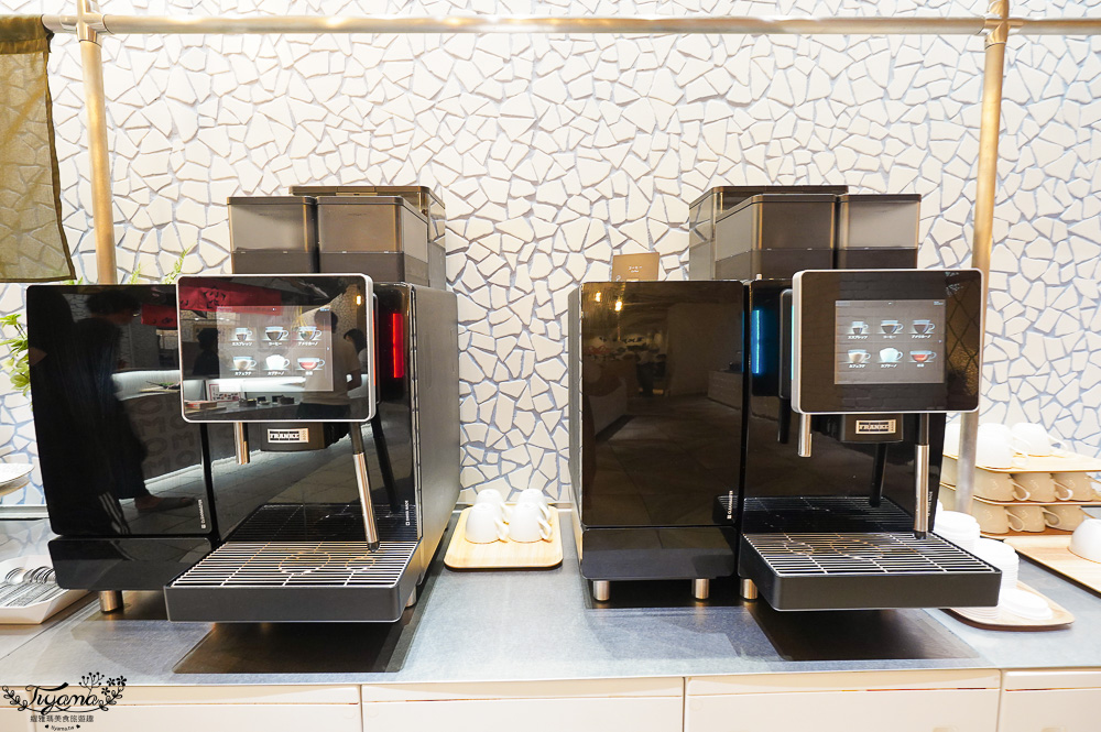 北海道函館星野飯店「OMO5函館 by 星野集團」浮誇在地特色自助早餐，DIY海鮮丼、烏賊飯、現握壽司、鹽味拉麵、爐端燒、氣泡酒 @緹雅瑪 美食旅遊趣