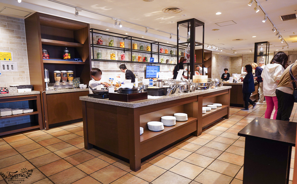 函館飯店早餐｜函館普樂美雅凱賓總統酒店 函館~早餐篇！！日西式自助早餐 DIY勝手丼，早上就有葡萄酒、啤酒喝 @緹雅瑪 美食旅遊趣