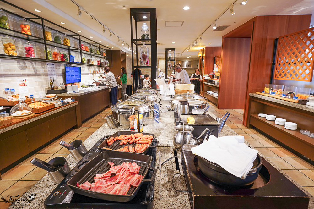 函館飯店早餐｜函館普樂美雅凱賓總統酒店 函館~早餐篇！！日西式自助早餐 DIY勝手丼，早上就有葡萄酒、啤酒喝 @緹雅瑪 美食旅遊趣
