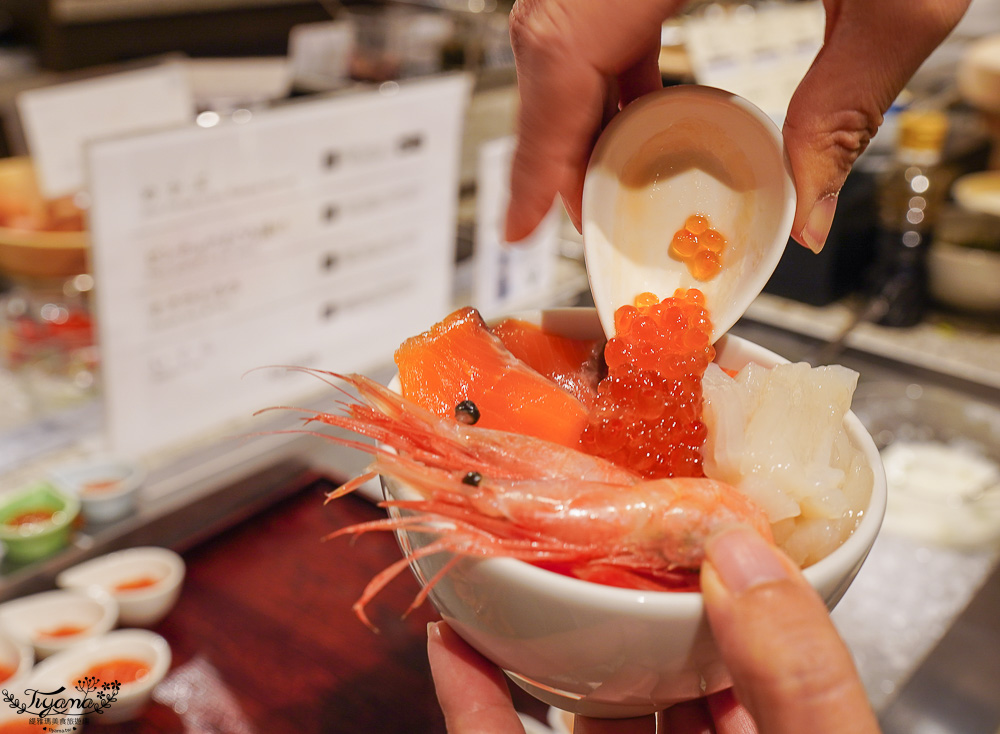 函館飯店早餐｜函館普樂美雅凱賓總統酒店 函館~早餐篇！！日西式自助早餐 DIY勝手丼，早上就有葡萄酒、啤酒喝 @緹雅瑪 美食旅遊趣