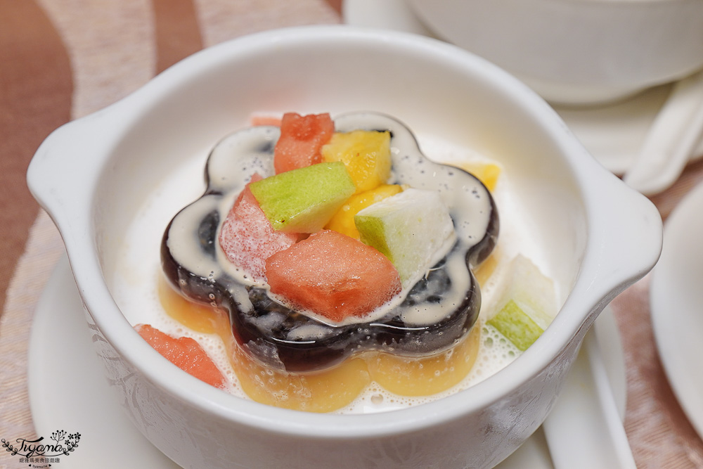 高雄美食|福容大飯店 高雄「寶島水果餐」:全新味蕾饗案,高雄福容2樓「福園中餐廳」精湛創創意水果料理 @緹雅瑪 美食旅遊趣 高雄美食|福容大飯店 高雄「寶島水果餐」:全新味蕾饗案,高雄福容2樓「福園中餐廳」精湛創創意水果料理 @緹雅瑪 美食旅遊趣