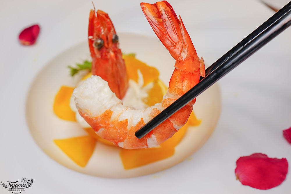 高雄美食|福容大飯店 高雄「寶島水果餐」:全新味蕾饗案,高雄福容2樓「福園中餐廳」精湛創創意水果料理 @緹雅瑪 美食旅遊趣 高雄美食|福容大飯店 高雄「寶島水果餐」:全新味蕾饗案,高雄福容2樓「福園中餐廳」精湛創創意水果料理 @緹雅瑪 美食旅遊趣