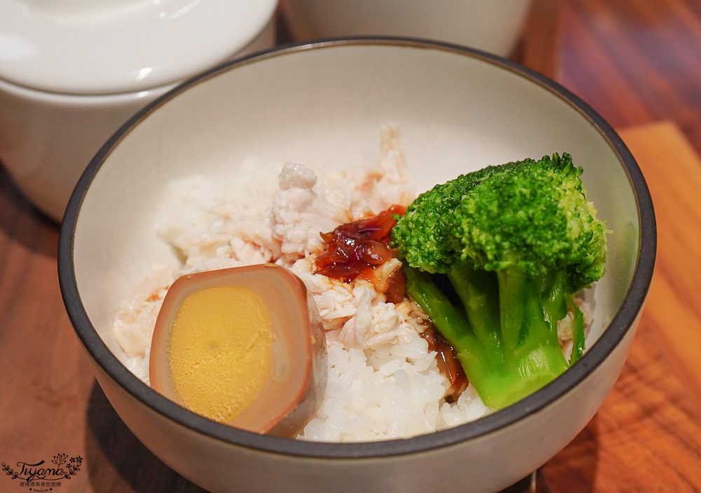 桃園機場飛行前的美食饗宴！星宇航空二航 貴賓室，全新限定菜單與必吃經典攻略 @緹雅瑪 美食旅遊趣
