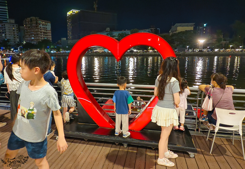 高雄景點「愛河愛之船」：賞高雄夜景最指標性的遊船活動 @緹雅瑪 美食旅遊趣