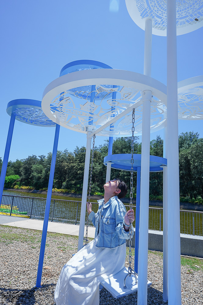 2026桃園地景藝術節｜交通．接駁車｜後湖溪生態園區作品：浪湧的祝福、漂飄然、繽紛珍珠海、風的座標、風的訊息、潮間劇場：聆聽之殼 @緹雅瑪 美食旅遊趣
