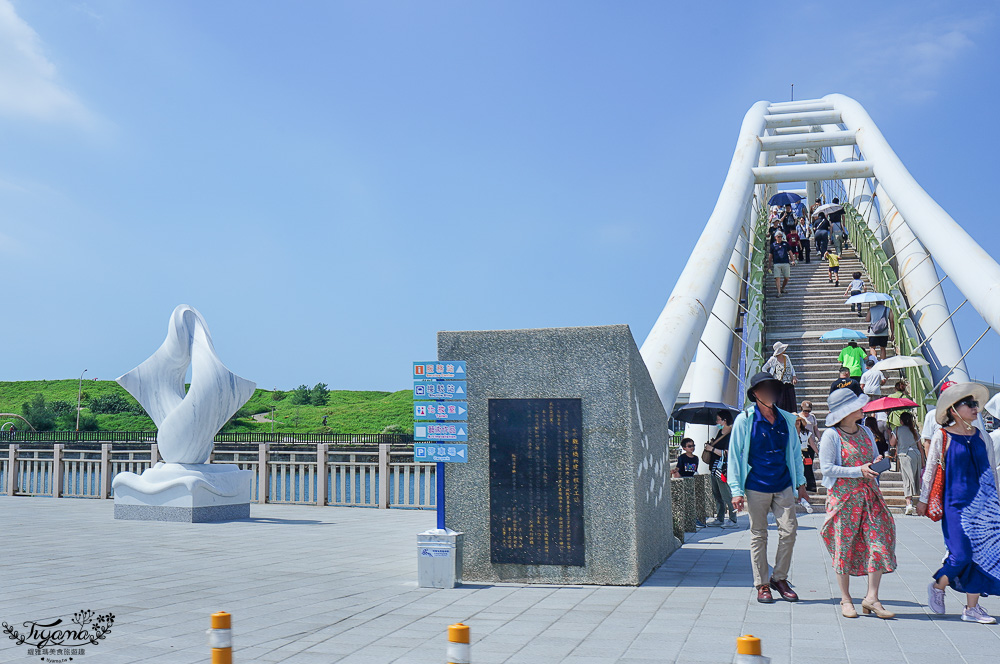 2026桃園地景藝術節｜交通．接駁車｜後湖溪生態園區作品：浪湧的祝福、漂飄然、繽紛珍珠海、風的座標、風的訊息、潮間劇場：聆聽之殼 @緹雅瑪 美食旅遊趣