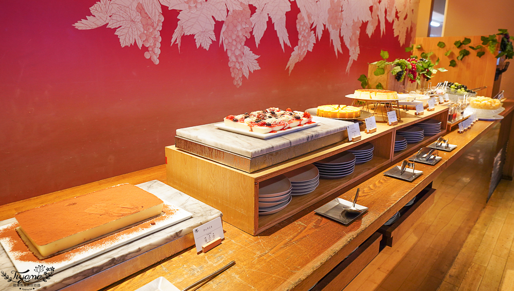 星野集團 RISONARE 山梨八岳|YYgrill 晚餐「鐵板燒烤主餐 + 自助餐料理」吃得到山梨麝香葡萄,兒童專屬餐台開箱!! @緹雅瑪 美食旅遊趣 星野集團 RISONARE 山梨八岳|YYgrill 晚餐「鐵板燒烤主餐 + 自助餐料理」吃得到山梨麝香葡萄,兒童專屬餐台開箱!! @緹雅瑪 美食旅遊趣
