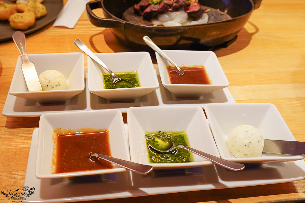 星野集團 RISONARE 山梨八岳|YYgrill 晚餐「鐵板燒烤主餐 + 自助餐料理」吃得到山梨麝香葡萄,兒童專屬餐台開箱!! @緹雅瑪 美食旅遊趣 星野集團 RISONARE 山梨八岳|YYgrill 晚餐「鐵板燒烤主餐 + 自助餐料理」吃得到山梨麝香葡萄,兒童專屬餐台開箱!! @緹雅瑪 美食旅遊趣