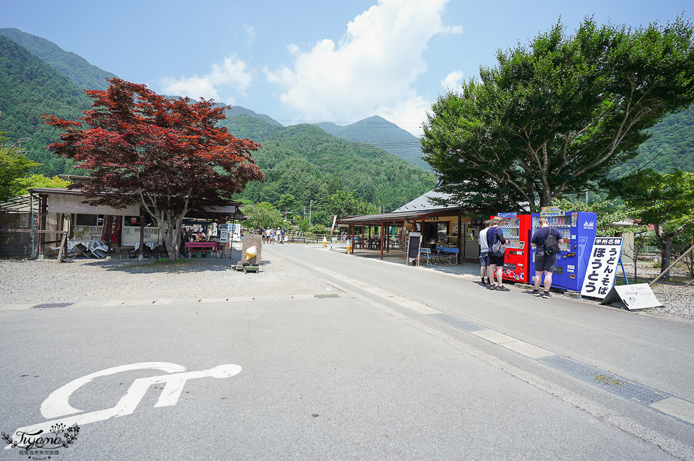 西湖 療癒之里 根場｜西湖必遊景點：富士山河口湖週邊合掌造村落！「食事処 里山」甲州餺飥麵 @緹雅瑪 美食旅遊趣