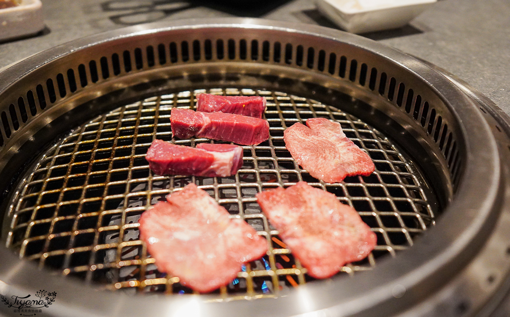 河口湖燒肉|和牛 甲斐離宮:國產牛黑毛牛拼盤、A5燒肉,富士急樂園旁燒肉店!! @緹雅瑪 美食旅遊趣 河口湖燒肉|和牛 甲斐離宮:國產牛黑毛牛拼盤、A5燒肉,富士急樂園旁燒肉店!! @緹雅瑪 美食旅遊趣