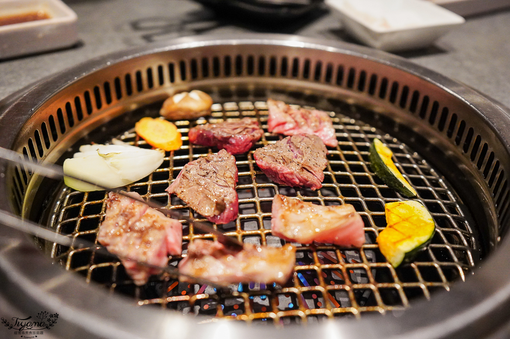 河口湖燒肉｜和牛 甲斐離宮：國產牛黑毛牛拼盤、A5燒肉，富士急樂園旁燒肉店！！ @緹雅瑪 美食旅遊趣