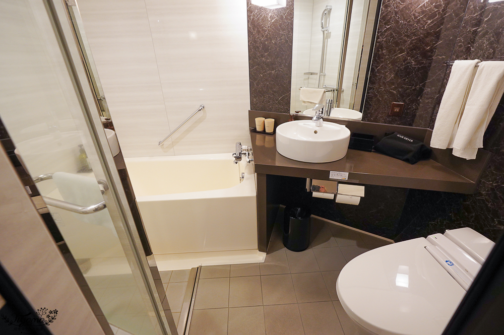 東京住宿推薦|KOKO HOTEL Premier 日本橋浜町,自助早餐開箱!!近地鐵站,樓下就是知名Le Cinq麵包 @緹雅瑪 美食旅遊趣 東京住宿推薦|KOKO HOTEL Premier 日本橋浜町,自助早餐開箱!!近地鐵站,樓下就是知名Le Cinq麵包 @緹雅瑪 美食旅遊趣