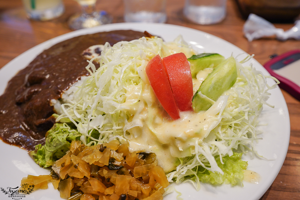清里美食。萌木の村 ROCK：萌木之村 的人氣餐廳，清里的美味牛肉咖哩料理！！ @緹雅瑪 美食旅遊趣