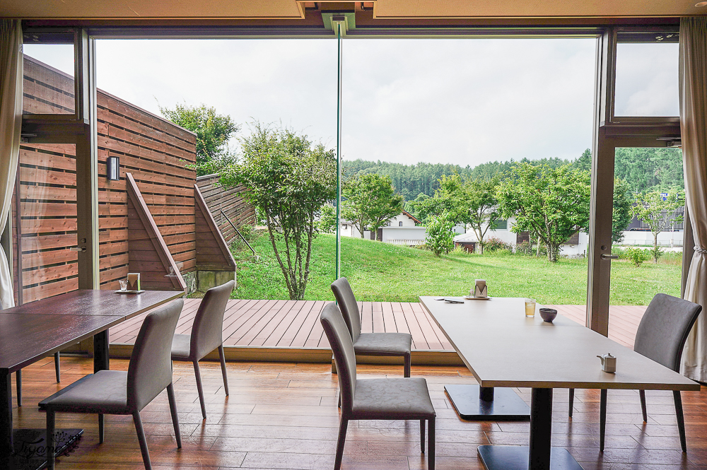 富士山河口湖住宿》格蘭度假村公主富士河口湖飯店｜The Gran Resort Princess：房間就是富士山無敵美景「山景三人房」，富士山自助早餐 @緹雅瑪 美食旅遊趣