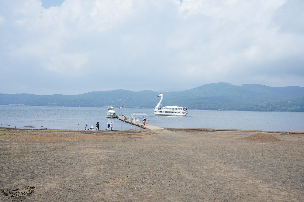 【富士山河口湖週邊景色】山中湖遊覽船“天鵝湖”:餵天鵝、搭純白天鵝造型船遊湖、森林驛站旭日丘巴士站 @緹雅瑪 美食旅遊趣 【富士山河口湖週邊景色】山中湖遊覽船“天鵝湖”:餵天鵝、搭純白天鵝造型船遊湖、森林驛站旭日丘巴士站 @緹雅瑪 美食旅遊趣