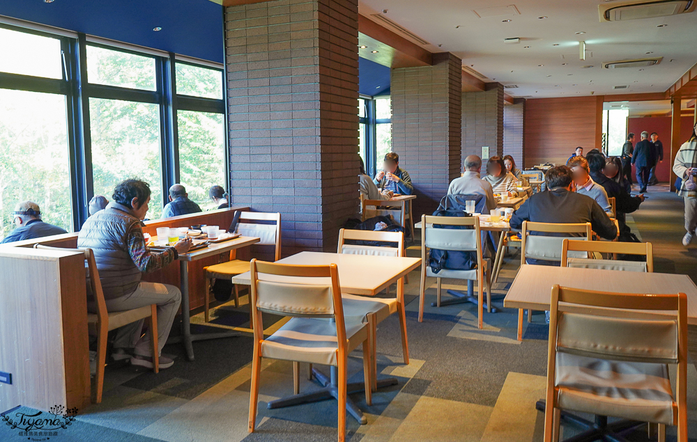 【北海道美食】星野 TOMAMU 度假村 hal 餐廳早餐：必吃白山葵鮭魚親子丼、現煎法國吐司！ @緹雅瑪 美食旅遊趣