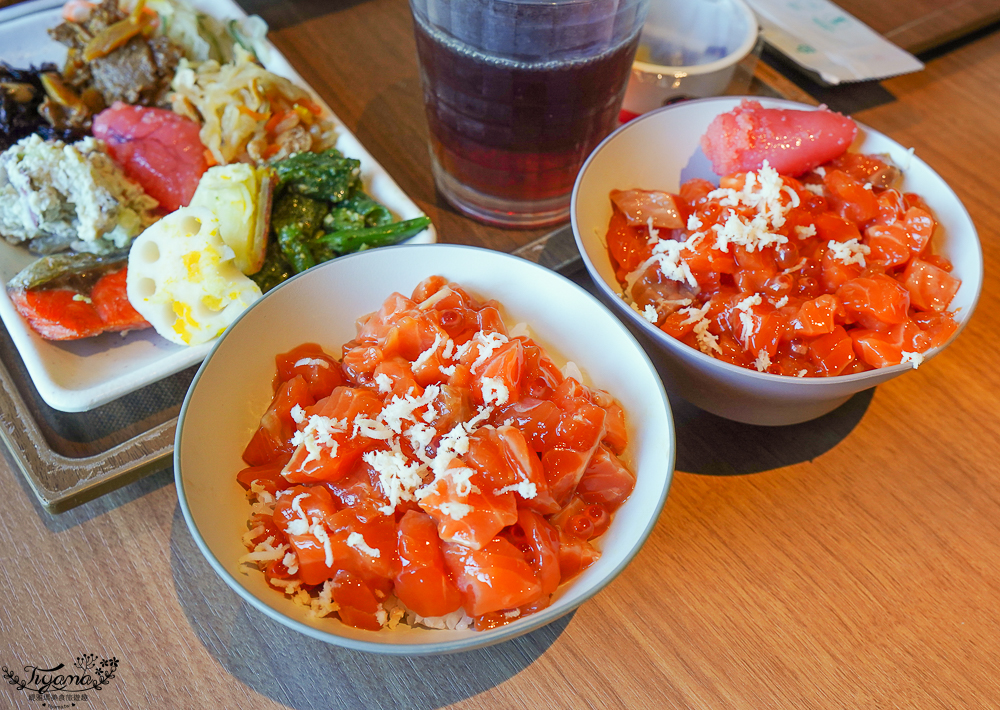 【北海道美食】星野 TOMAMU 度假村 hal 餐廳早餐：必吃白山葵鮭魚親子丼、現煎法國吐司！ @緹雅瑪 美食旅遊趣