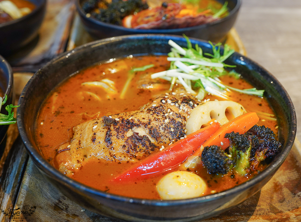 【北海道美食】SOUP CURRY GARAKU 湯咖哩:星野 Tomamu 度假村「螢火蟲之街」北海道湯咖哩 @緹雅瑪 美食旅遊趣 【北海道美食】SOUP CURRY GARAKU 湯咖哩:星野 Tomamu 度假村「螢火蟲之街」北海道湯咖哩 @緹雅瑪 美食旅遊趣