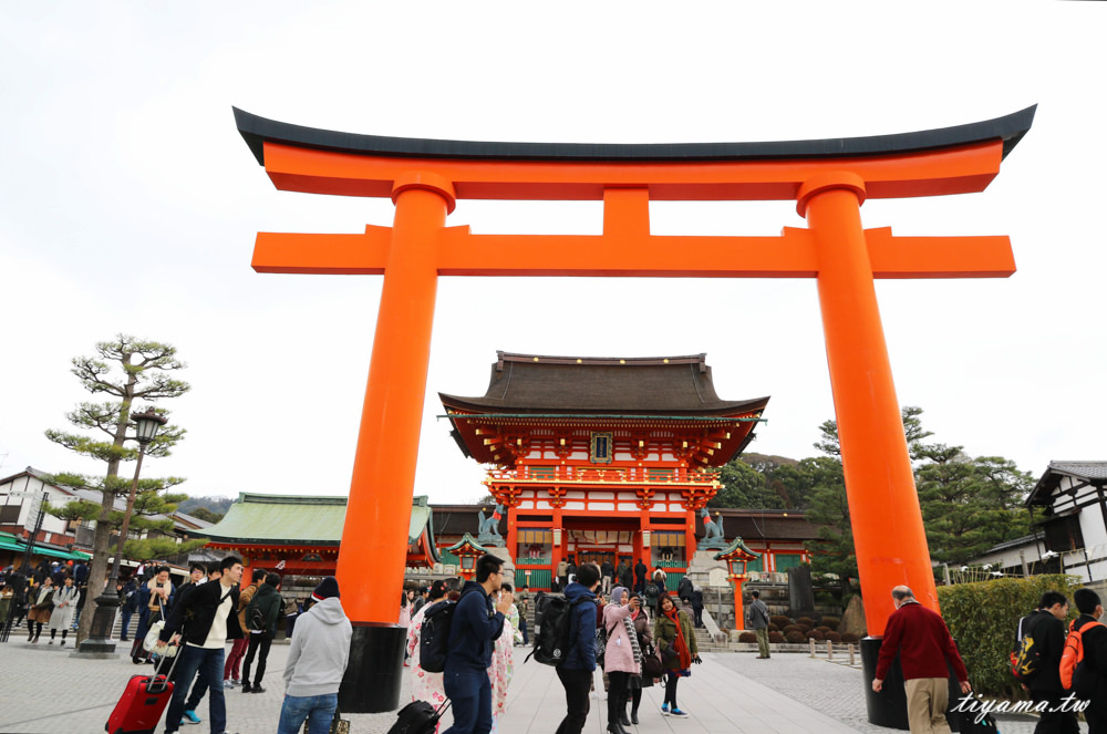 伏見稻荷神社.交通|千本鳥居：稻荷神使者「狐狸」&#038;狐狸造型繪馬 @緹雅瑪 美食旅遊趣