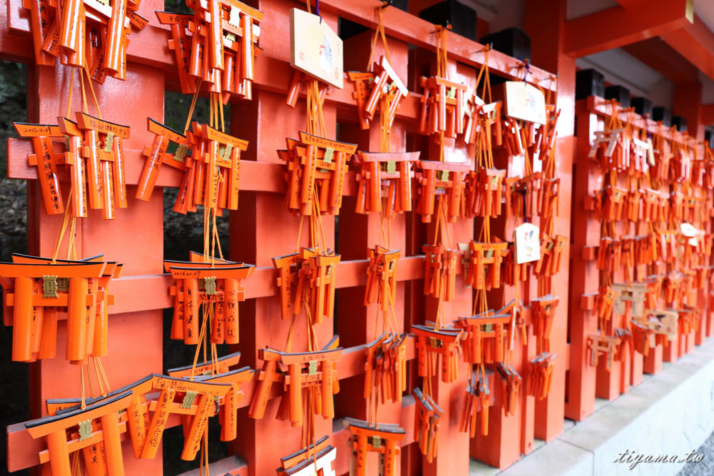 伏見稻荷神社.交通|千本鳥居：稻荷神使者「狐狸」&#038;狐狸造型繪馬 @緹雅瑪 美食旅遊趣