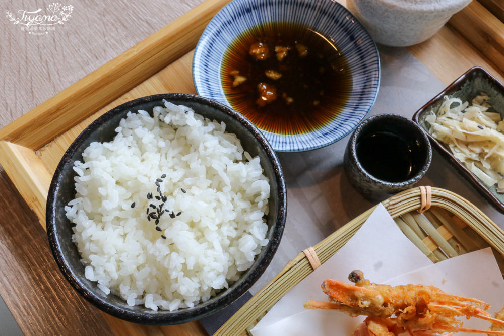 嘉義美食推薦|初曉 江戶天麩羅專賣 嘉義店：道地日式酥脆天婦羅|宇治金時|初曉抹香鬆餅 @緹雅瑪 美食旅遊趣