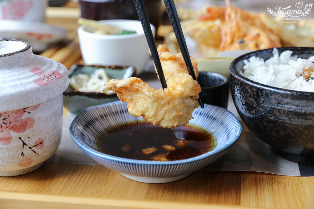 嘉義美食推薦|初曉 江戶天麩羅專賣 嘉義店：道地日式酥脆天婦羅|宇治金時|初曉抹香鬆餅 @緹雅瑪 美食旅遊趣