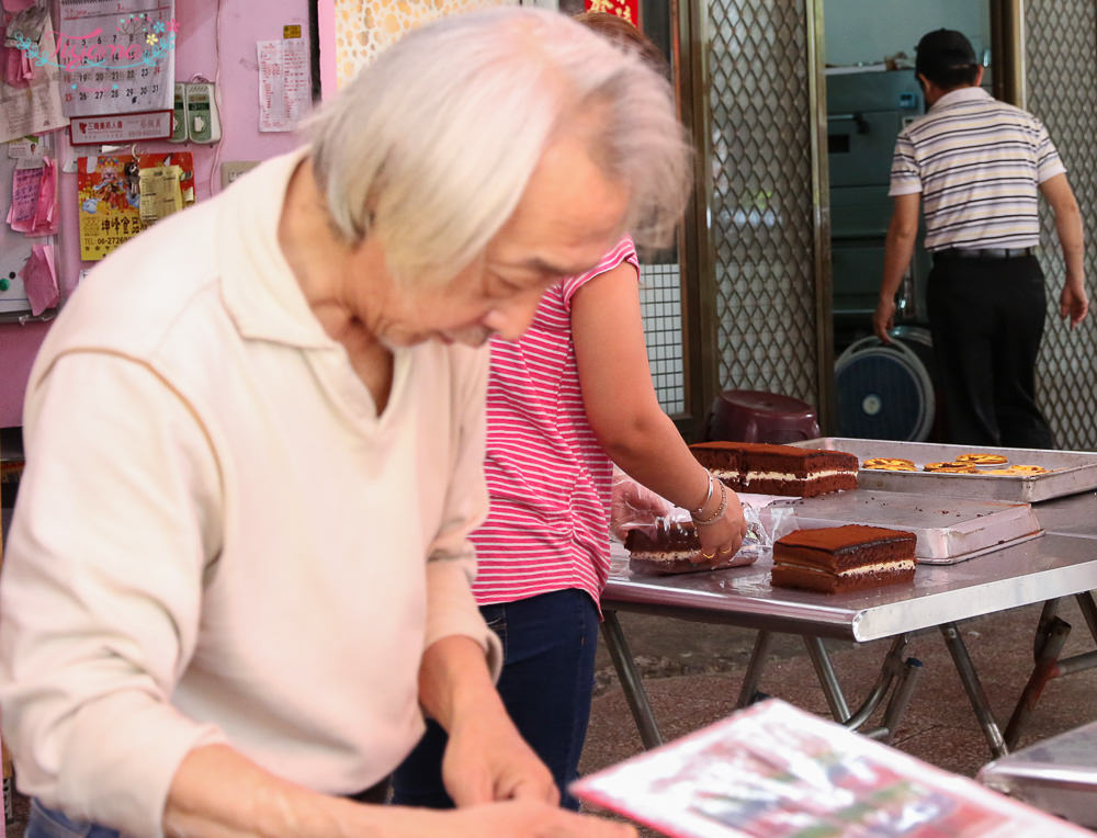 台南髒髒糕|阿美古早味蛋糕|邱惠美鳳梨酥(阿美鳳梨酥)：品味最樸實純綷的蛋香味蛋糕&#038;最夯髒髒糕|人氣蛋糕| 台南好吃鳳梨酥|彌月蛋糕 @緹雅瑪 美食旅遊趣