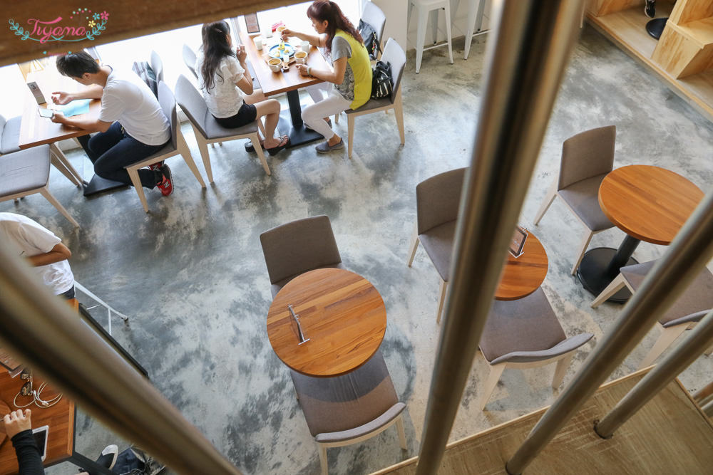 台南下午茶推薦|成真咖啡 台南正興店：舒芙蕾厚鬆餅+創意咖啡，台南特色咖啡館！！ @緹雅瑪 美食旅遊趣