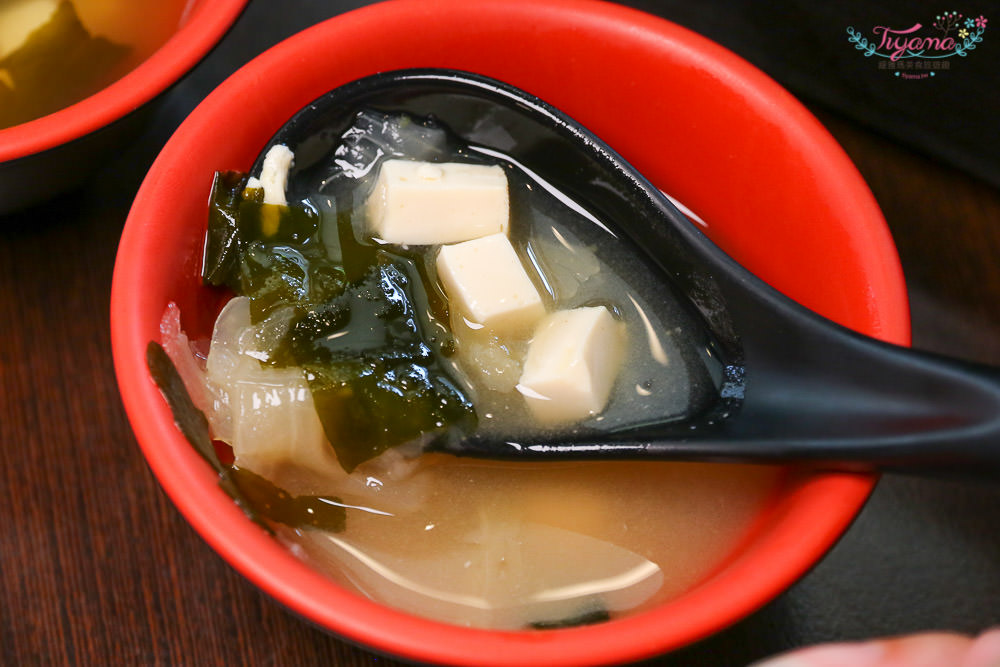 台南丼飯|天滿橋洋食專賣店：味噌湯.小菜.日式麥茶無限供應~自助點餐機好吃又好玩 @緹雅瑪 美食旅遊趣