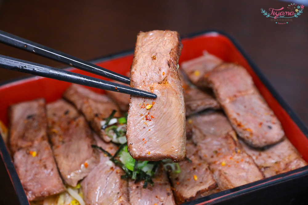 台南丼飯|天滿橋洋食專賣店：味噌湯.小菜.日式麥茶無限供應~自助點餐機好吃又好玩 @緹雅瑪 美食旅遊趣