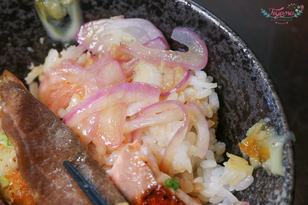 台南丼飯|天滿橋洋食專賣店：味噌湯.小菜.日式麥茶無限供應~自助點餐機好吃又好玩 @緹雅瑪 美食旅遊趣