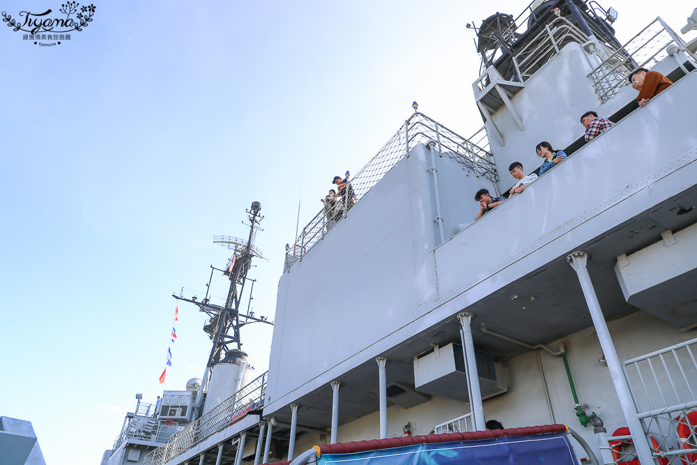 台南安平定情碼頭德陽艦園區》僞艦長&#038;軍艦喝咖啡體驗，飛行甲板好好拍 @緹雅瑪 美食旅遊趣