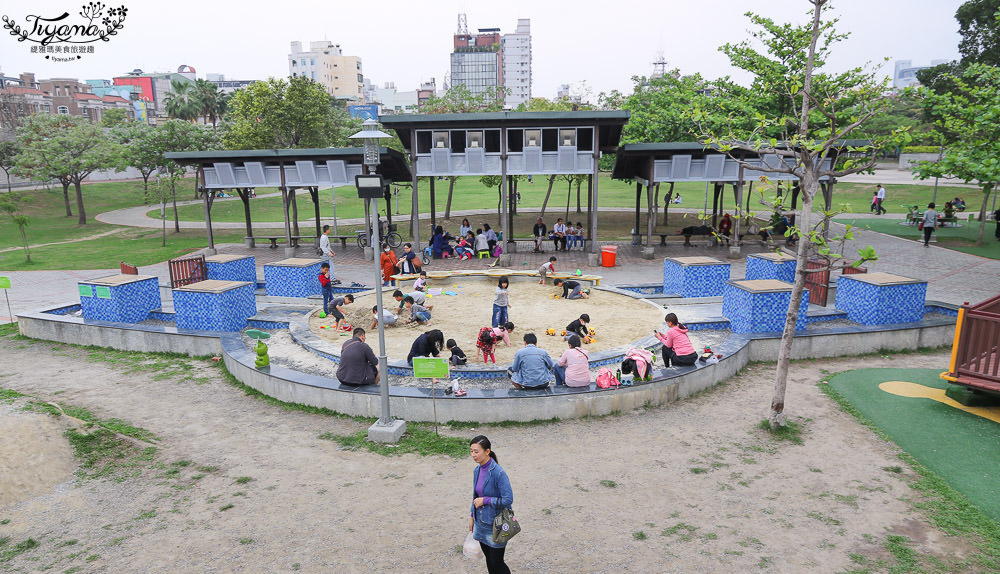 嘉義景點|文化公園共融遊戲場~玩到&#8221;變軌&#8221;的免費兒童遊樂場！！ @緹雅瑪 美食旅遊趣