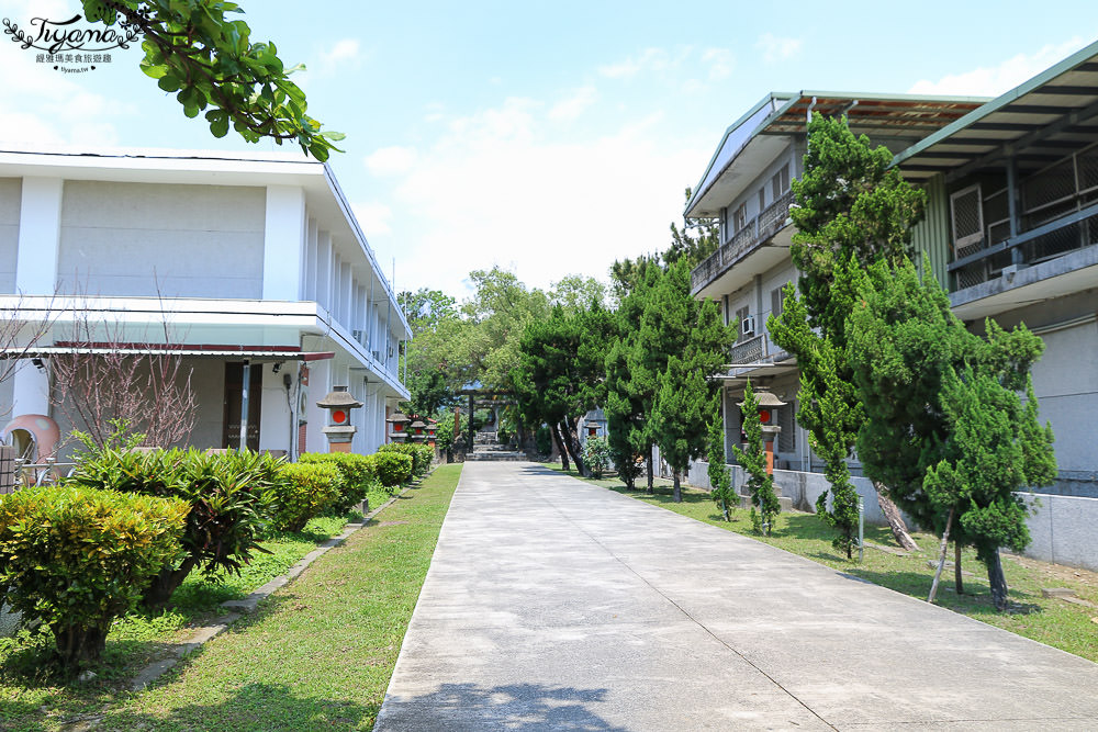 花蓮景點~新城天主堂，天主教與日本神社共存+文青書店咖啡 練習曲書店 @緹雅瑪 美食旅遊趣