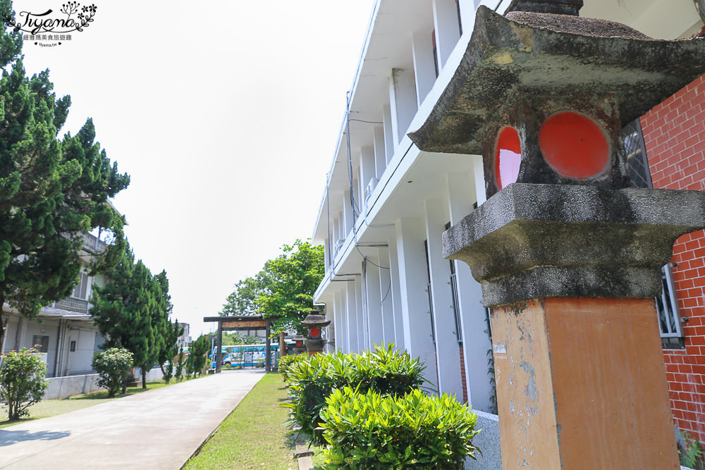 花蓮景點~新城天主堂，天主教與日本神社共存+文青書店咖啡 練習曲書店 @緹雅瑪 美食旅遊趣