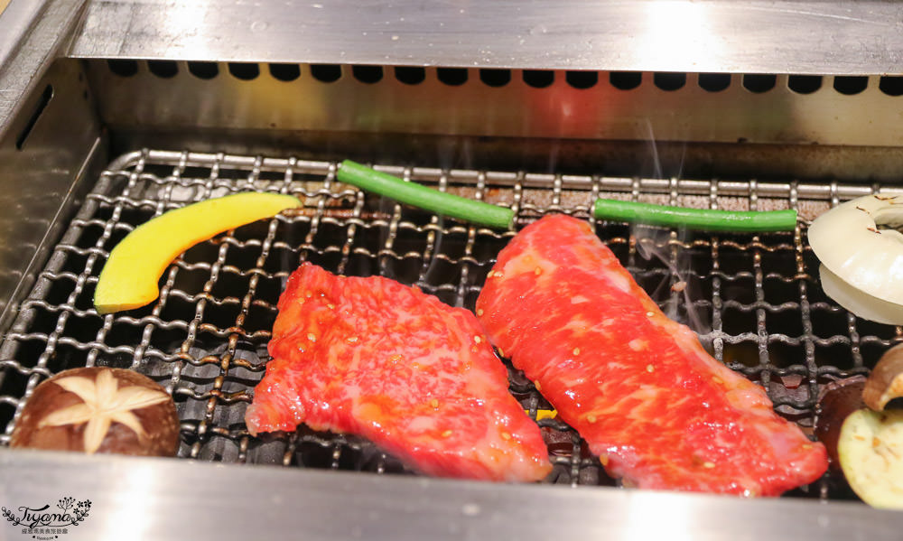 東京燒肉.我的燒肉|俺の焼肉 銀座四丁目，A5黑毛和牛「豪華大船全牛拼盤」 @緹雅瑪 美食旅遊趣