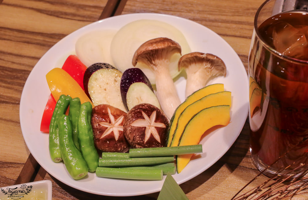 東京燒肉.我的燒肉|俺の焼肉 銀座四丁目，A5黑毛和牛「豪華大船全牛拼盤」 @緹雅瑪 美食旅遊趣