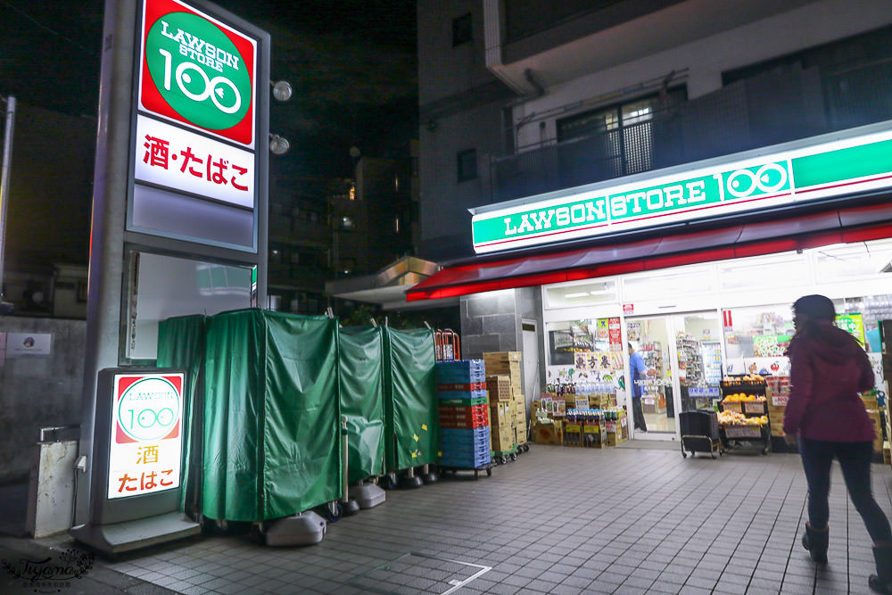 日本百元超商，LAWSON 100元商店，多款超值108日元2人份火鍋湯包，限量超大份量特盛日清兵衛豆皮烏龍麵 @緹雅瑪 美食旅遊趣