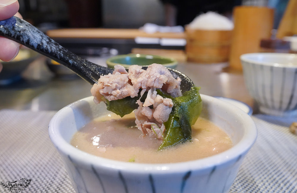 八十八丼|高雄日式料理，多達42道精緻丼飯套餐，超浮誇干貝親子丼！！ @緹雅瑪 美食旅遊趣