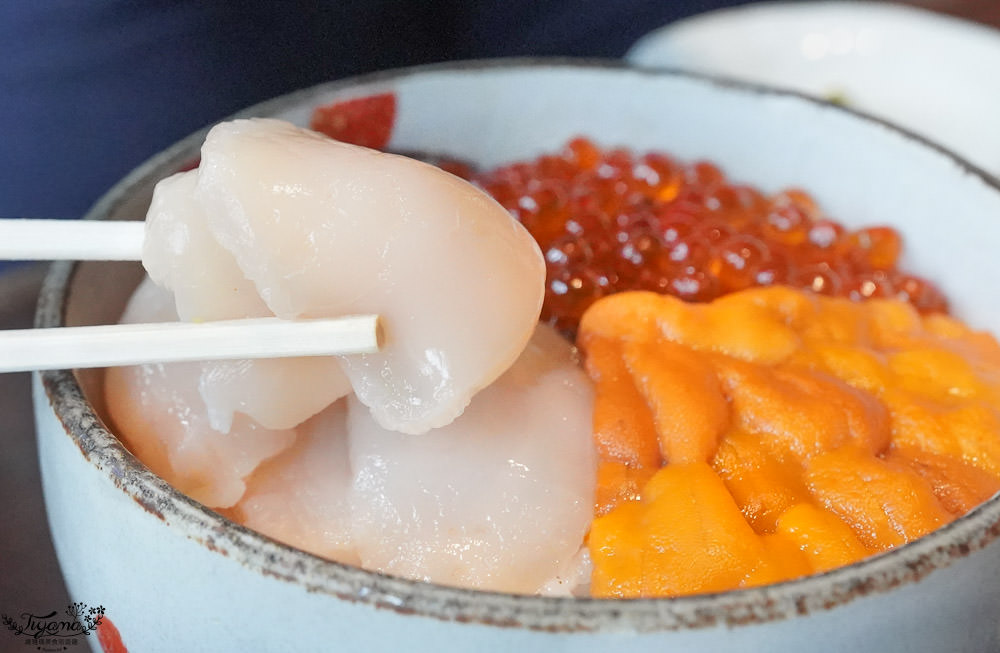 北海道美食|函館海膽丼海鮮丼，きくよ食堂 Bay Area店，持堅炭火燒烤的在地知名老店 @緹雅瑪 美食旅遊趣