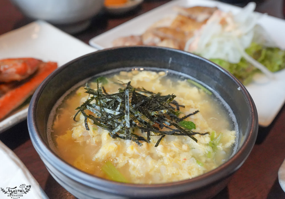 北海道美食|函館海膽丼海鮮丼，きくよ食堂 Bay Area店，持堅炭火燒烤的在地知名老店 @緹雅瑪 美食旅遊趣