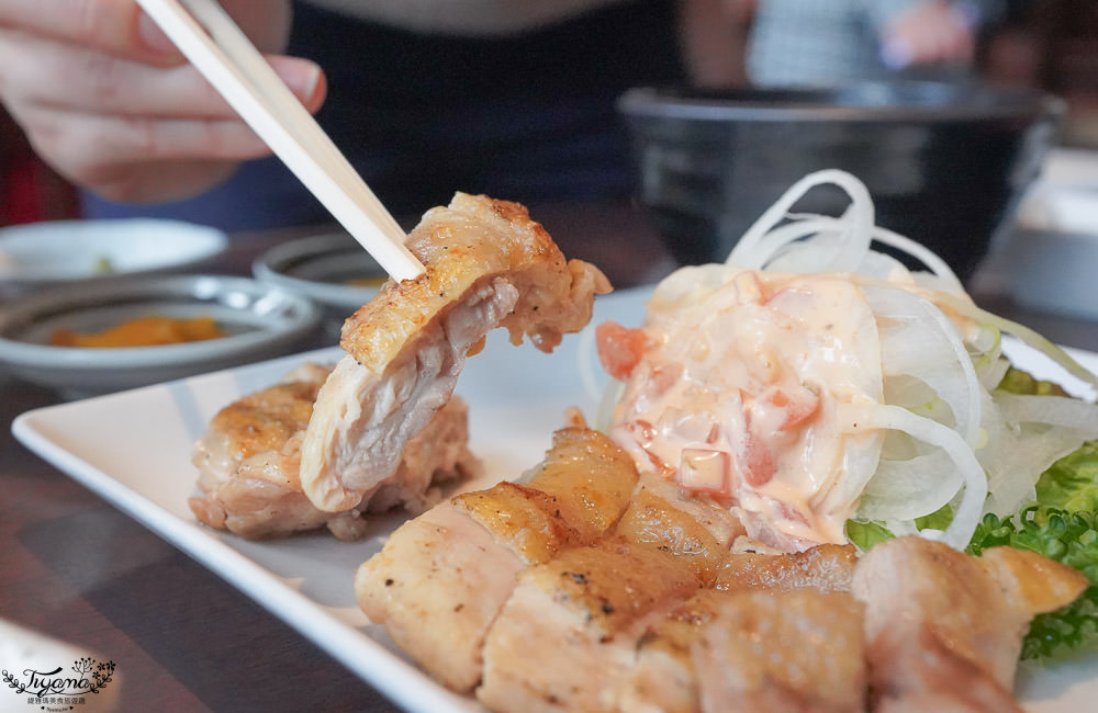 北海道美食|函館海膽丼海鮮丼，きくよ食堂 Bay Area店，持堅炭火燒烤的在地知名老店 @緹雅瑪 美食旅遊趣