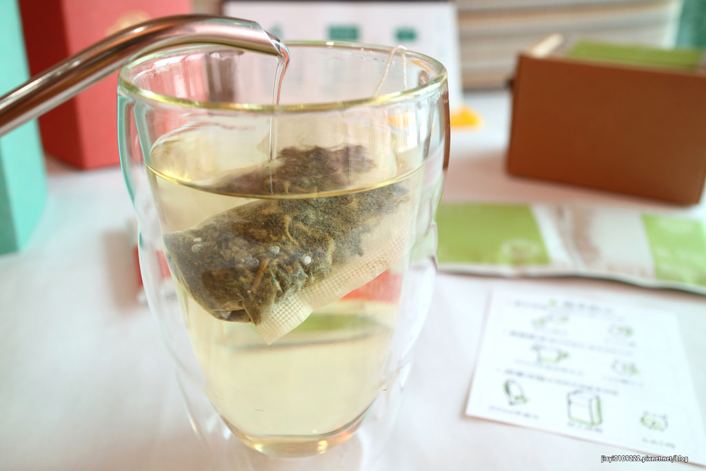 【全省宅配】FLHC瘋飲好茶。創意茶葉禮盒：在地頂級手摘茶包、冷泡茶.熱沖泡 輕鬆享受文青飲茶 @緹雅瑪 美食旅遊趣