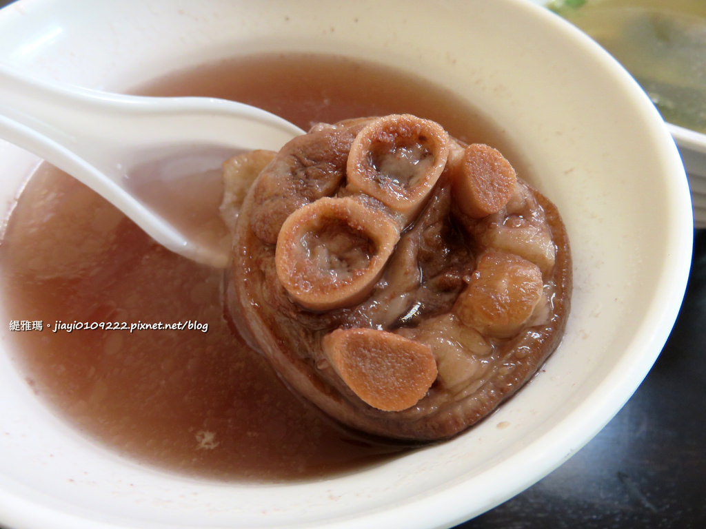 【嘉義.西區】陶家鄉烤火雞肉飯：烤火雞肉飯 / 陶家鄉 / 嘉義火車站旁 @緹雅瑪 美食旅遊趣