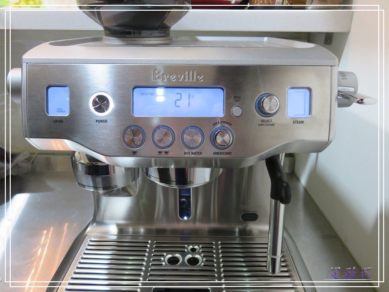 Breville BES980XL 智慧型半自動式咖啡機.自動磨+填壓+打奶泡.在家自己就是職業級咖啡師 @緹雅瑪 美食旅遊趣