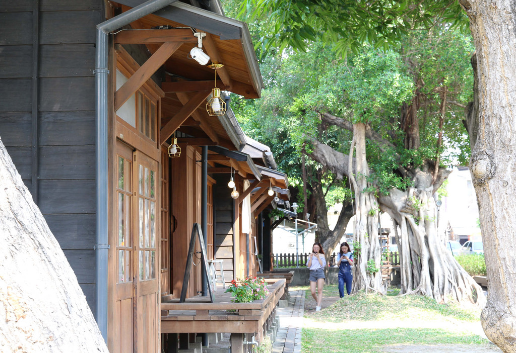 【雲林景點】斗六雲中街生活聚落：吃喝走透透半日小旅行，結實纍纍土芒果樹~好想打芒果 @緹雅瑪 美食旅遊趣