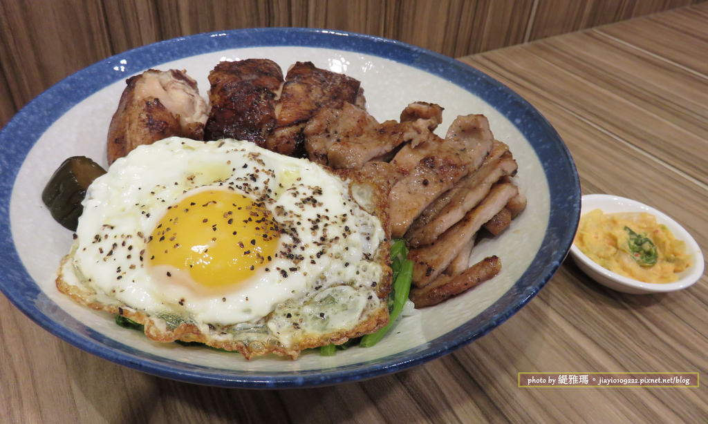 【台南.中西區】蛋蛋豪。蛋料理.家傳烤雞：大份量「肉控蓋飯」愛肉族必點 @緹雅瑪 美食旅遊趣